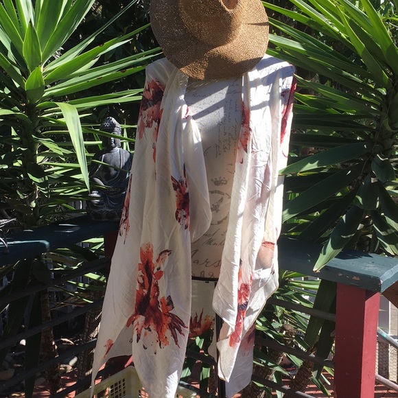 New! Ivory Floral Kimono - Picture 4 of 11
